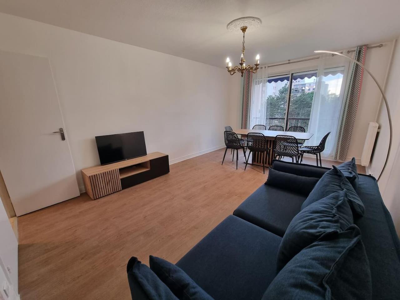 Grand Appartement 3 Chambres Disney - Paris - 82M2 Neuilly-sur-Marne Dış mekan fotoğraf