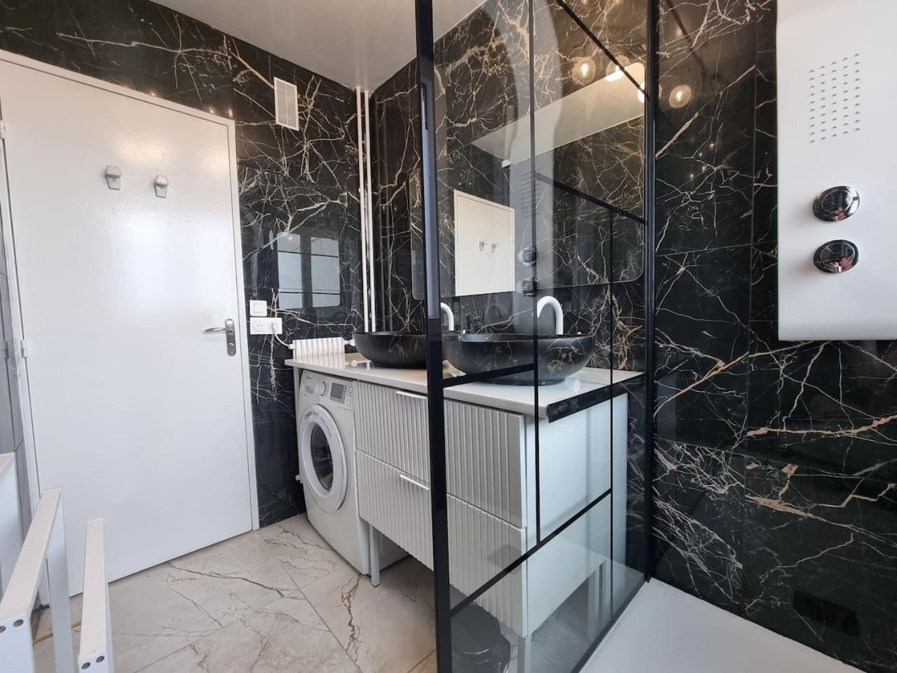 Grand Appartement 3 Chambres Disney - Paris - 82M2 Neuilly-sur-Marne Dış mekan fotoğraf